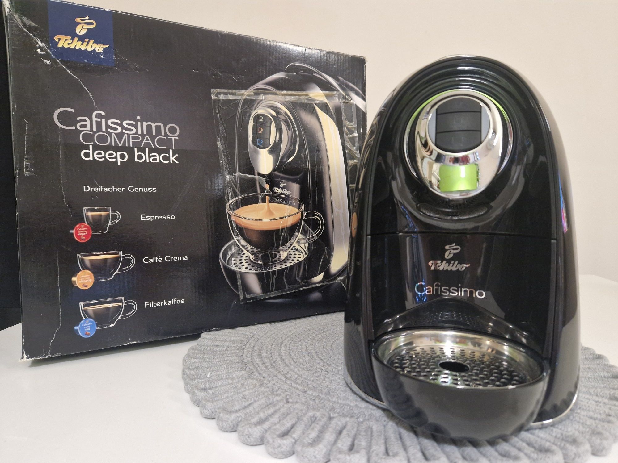 Кафе машина 100 лв. Tchibo Cafissimo compact deep black