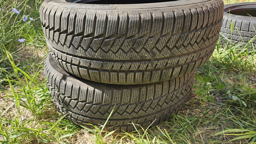 Vând 3 anvelope Continental -WinterContact 235/ 55 R18 M+S