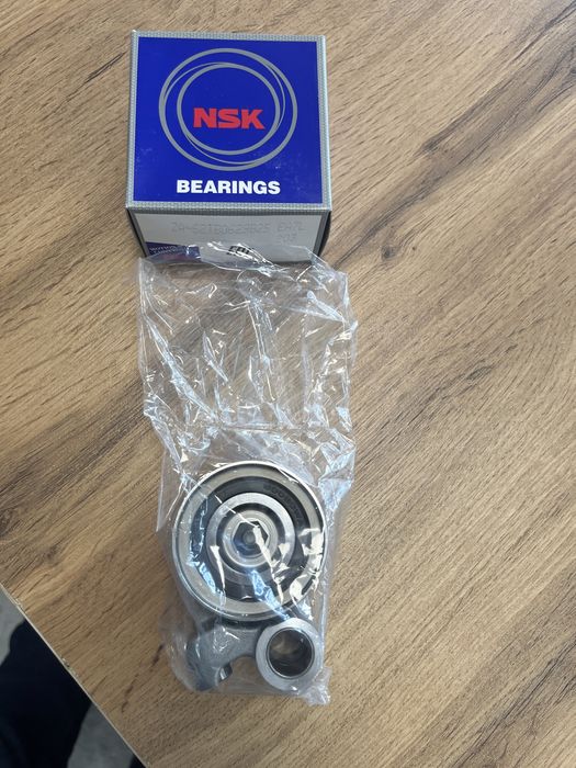 Ролик натяжной NSK на 2UZFE