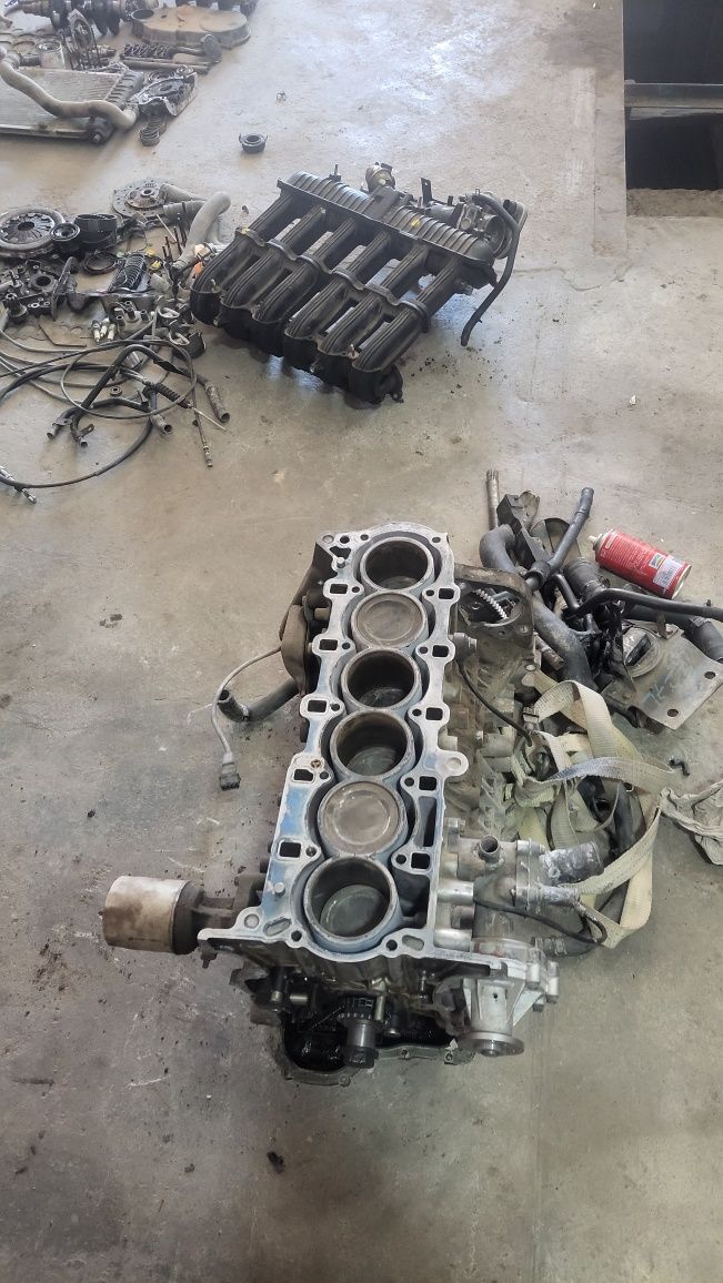 Epica motor 2.4 sotiladi