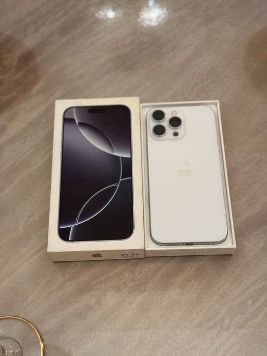 Iphone 16 pro max 100% 60sikl