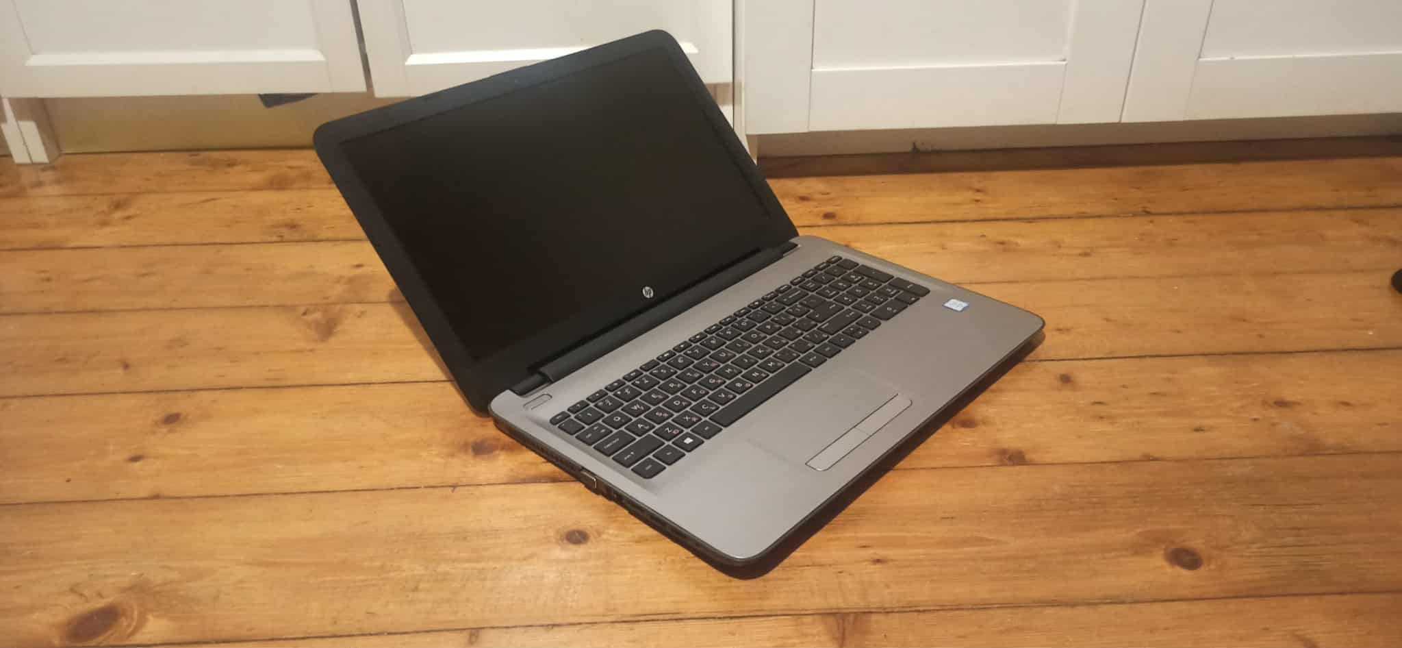 Лаптоп Hp, отличен, НОВО SSD с гаранция, i5- 5200u ,батерия 3 часа