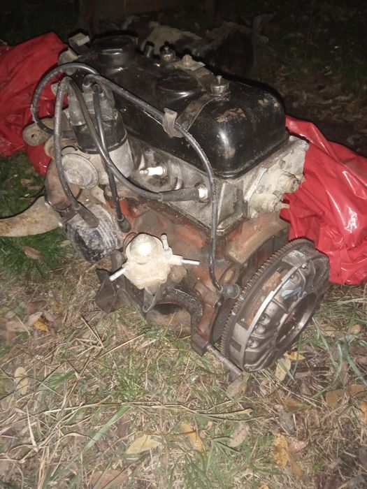 Vand motor Dacia papuc 1.6 carburator și cutie 4x4