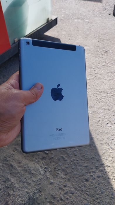 Ipad planshet sotiladi srochni