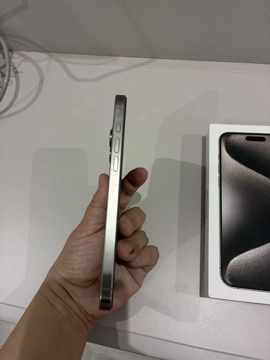 Iphone 15 pro max в идеальном состоянии, емкость 87%  LLA