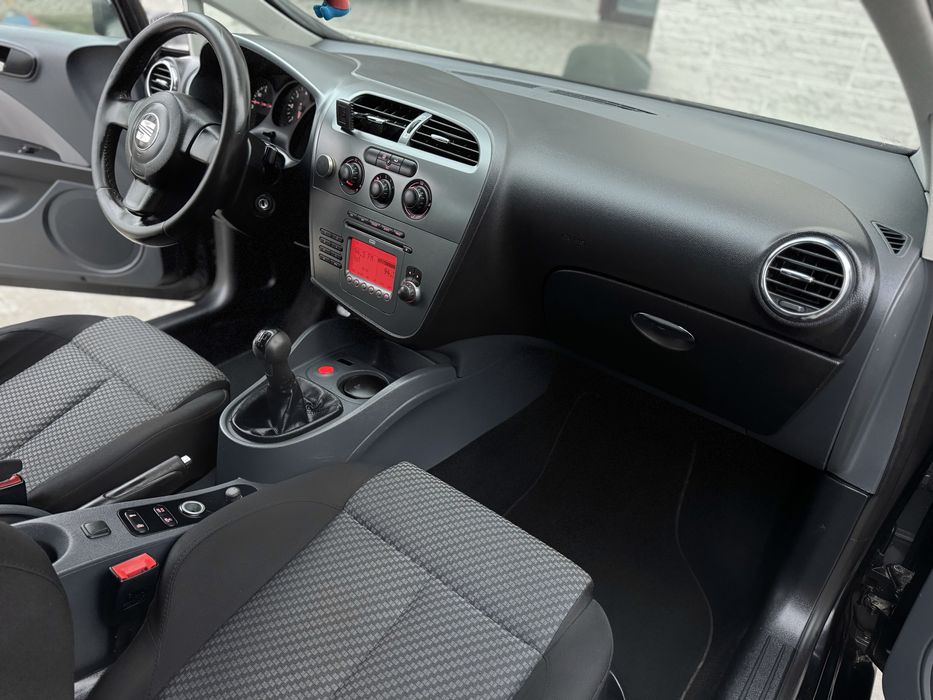 Vând Seat Leon 2008 1.9 tdi 105 cp Toate actele in regula