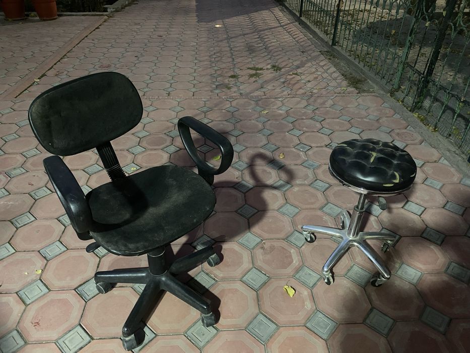 Стулья на колесиках офисный