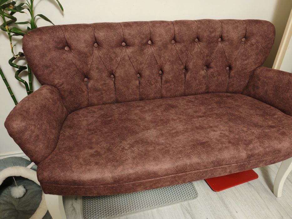 Vând canapea și scaun