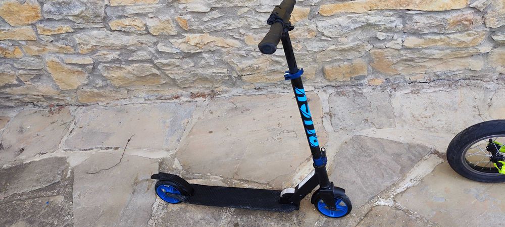 Тротинетка голяма и малка