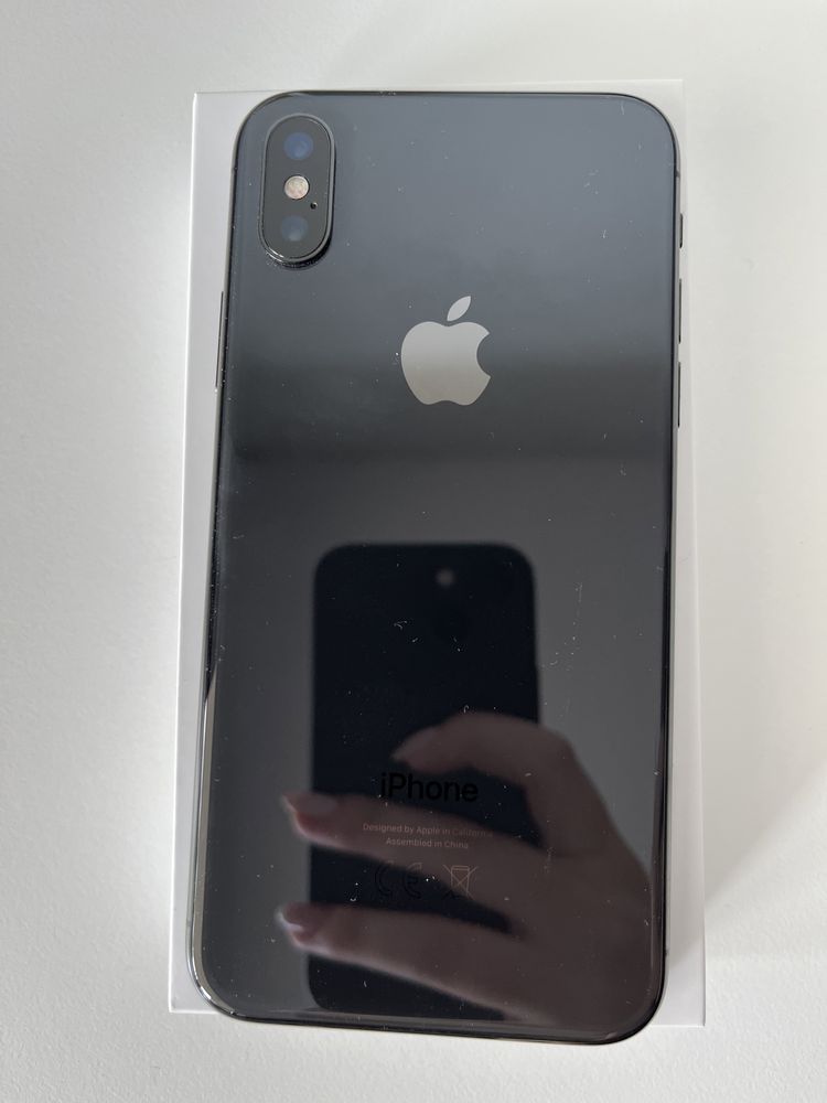 Iphone X 64 GB - като нов