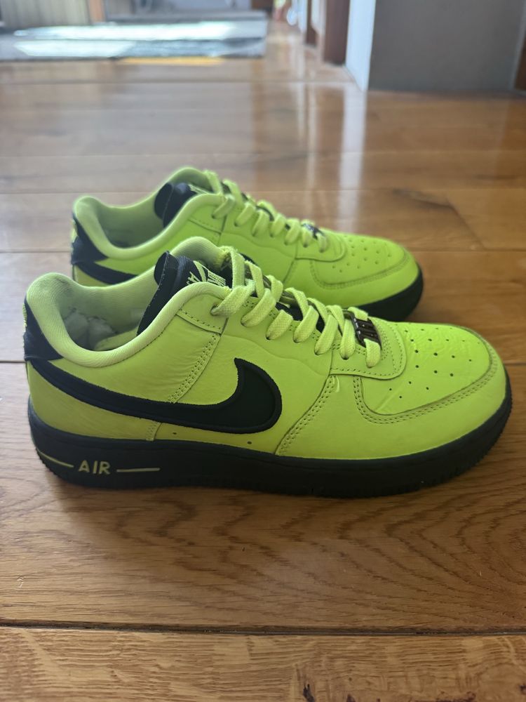 Обувки Nike air force 1 neon