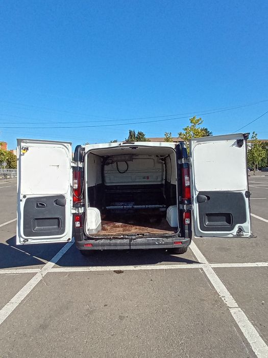 Vand sau schimb Nissan NV 300 an 2018 autoutilitara 3locuri