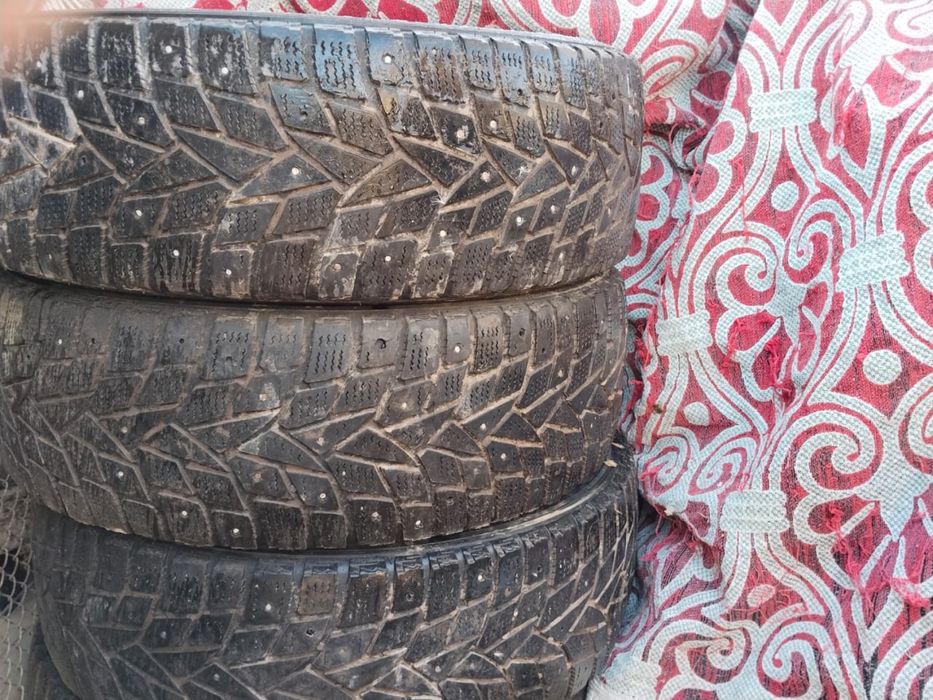 Зимный шины 185/60/15 шиповный