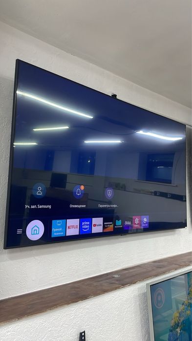 Телевизор Samsung UE70TU7100