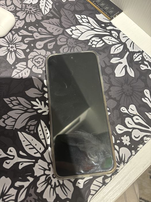 Продам xiaomi redmi 13