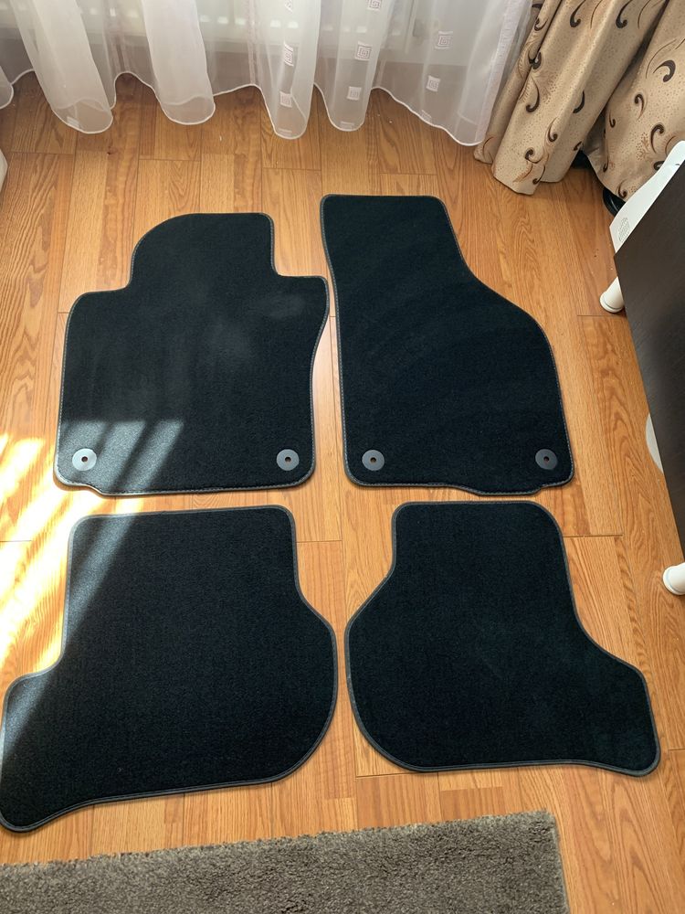 Set 4 Covorașe originale VW Golf 6 2008-2013 OEM Volkswagen