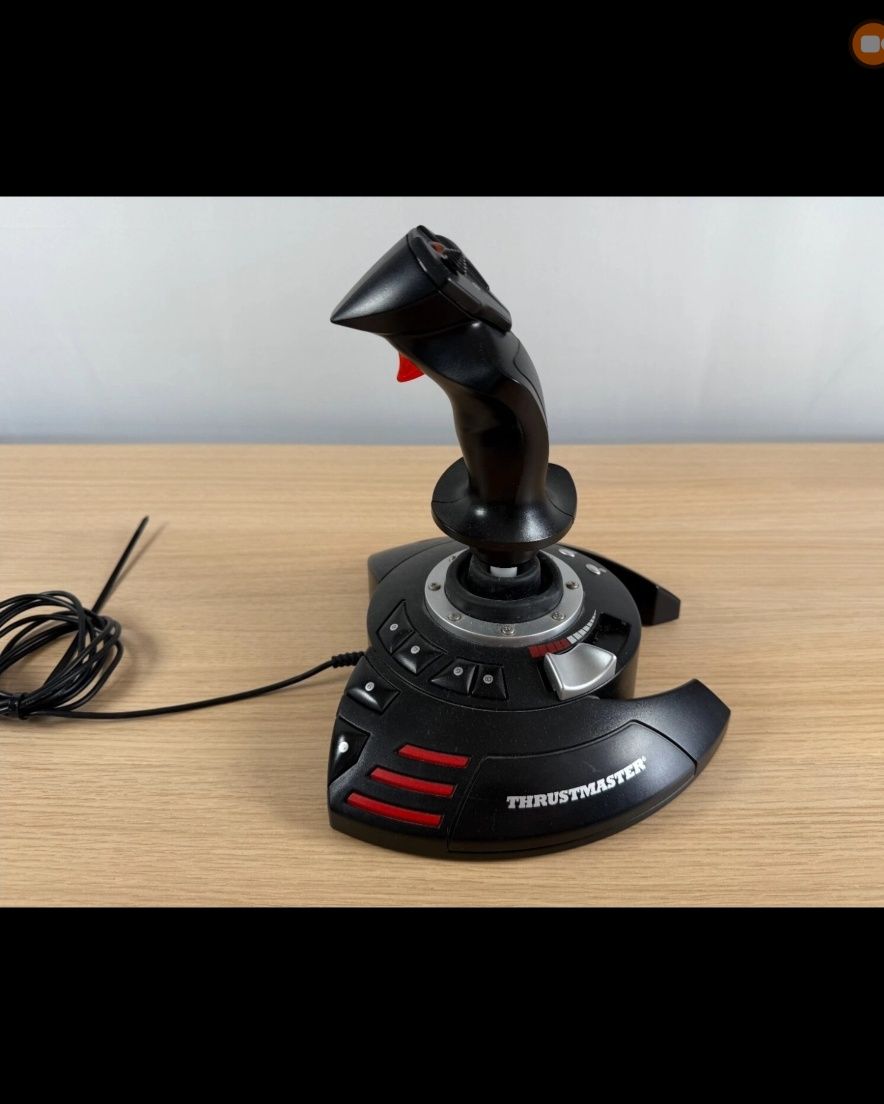 Лост за летене джойстик THRUSTMASTER Joystick T-Flight Stick X PS3/PC