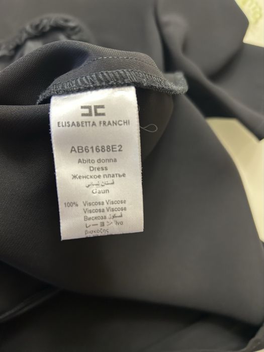 Черна рокля Elisabetta Franchi