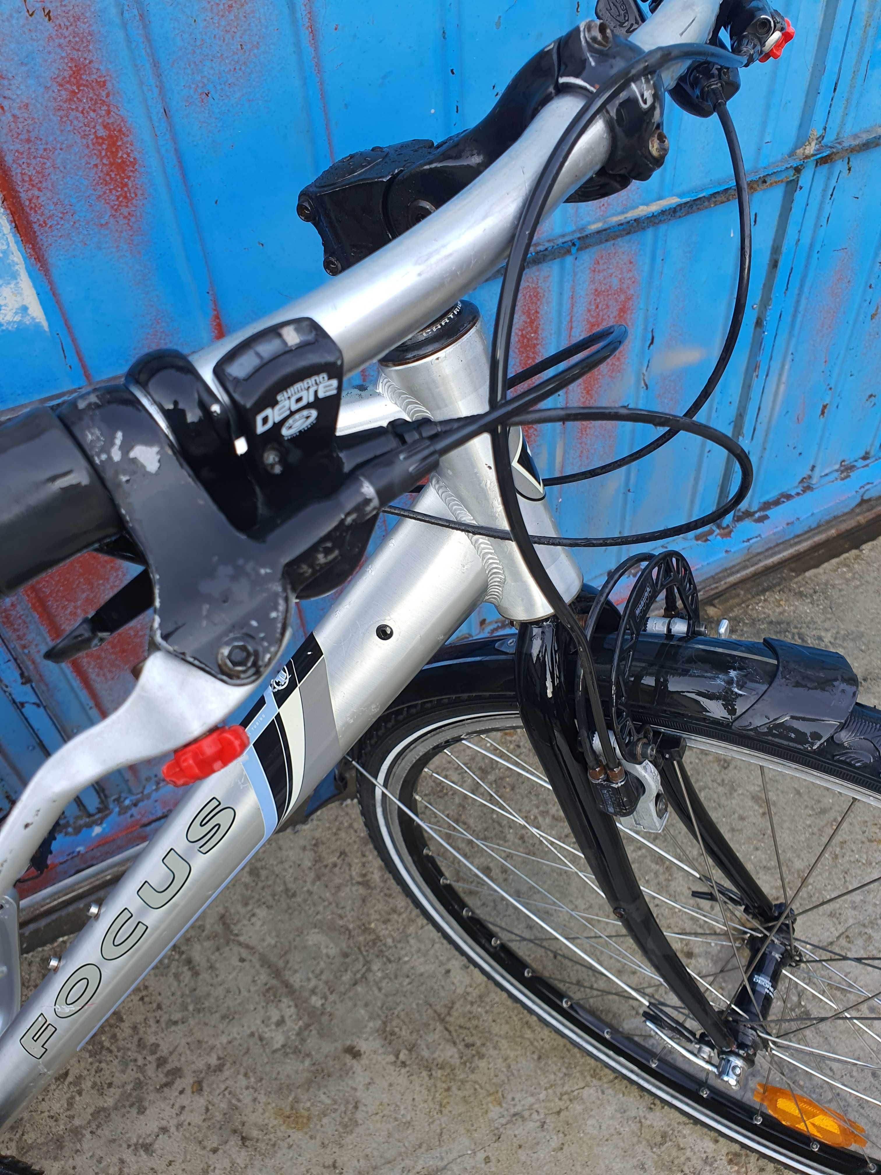 Bicicleta treaking Focus roti 28 inch frane hidraulice