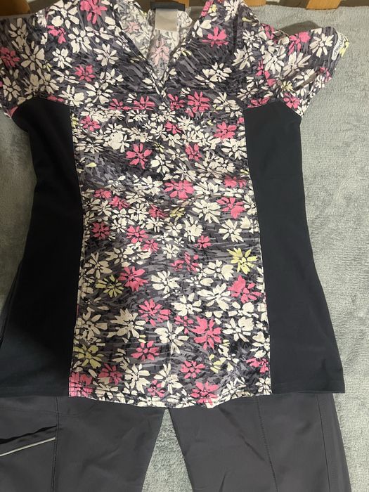 Разпродажба дамско медицинско облекло Cherokee Xs