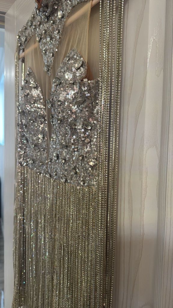 Vând rochie de seară marimea M