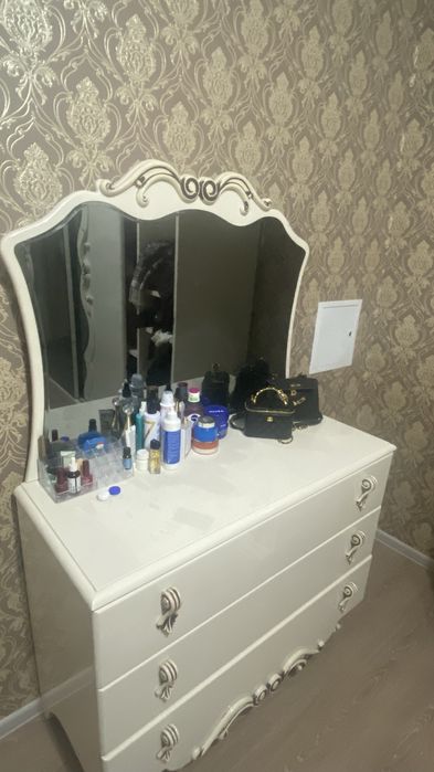 Спальный гарнитур в хорошем состоянии