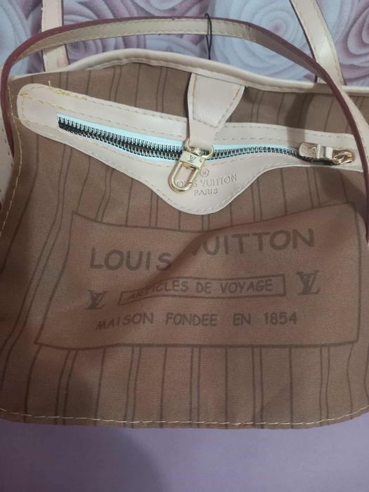 Оригинална чанта louis vuitton
