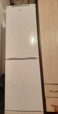 Продам холодильник INDESIT