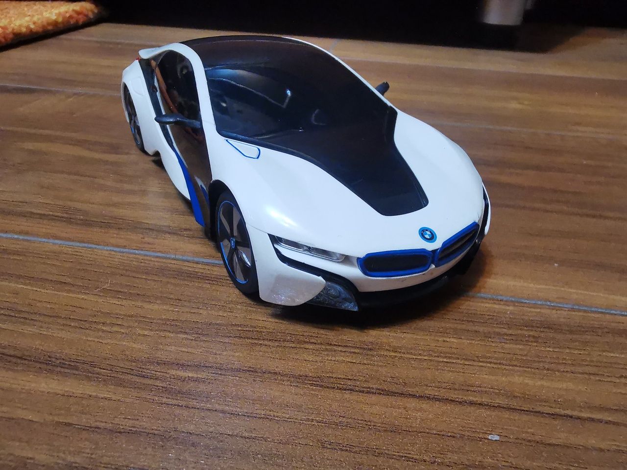 Macheta BMW I8 1:24