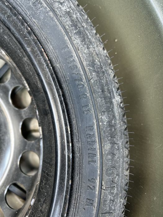 Комплект резервна гума тип патерица, ключ и крик за Опел