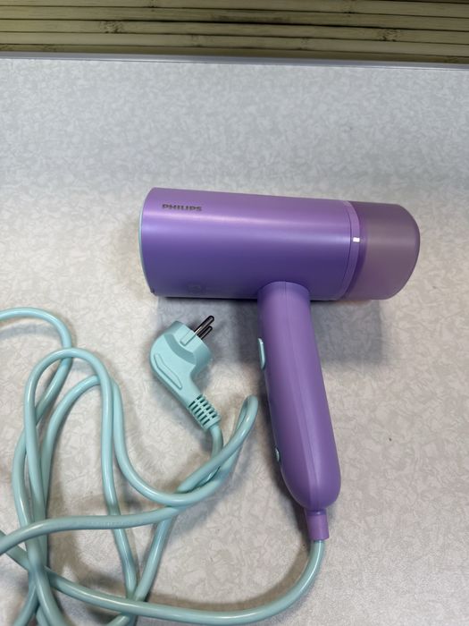 Уред за гладене с пара Philips STH3010