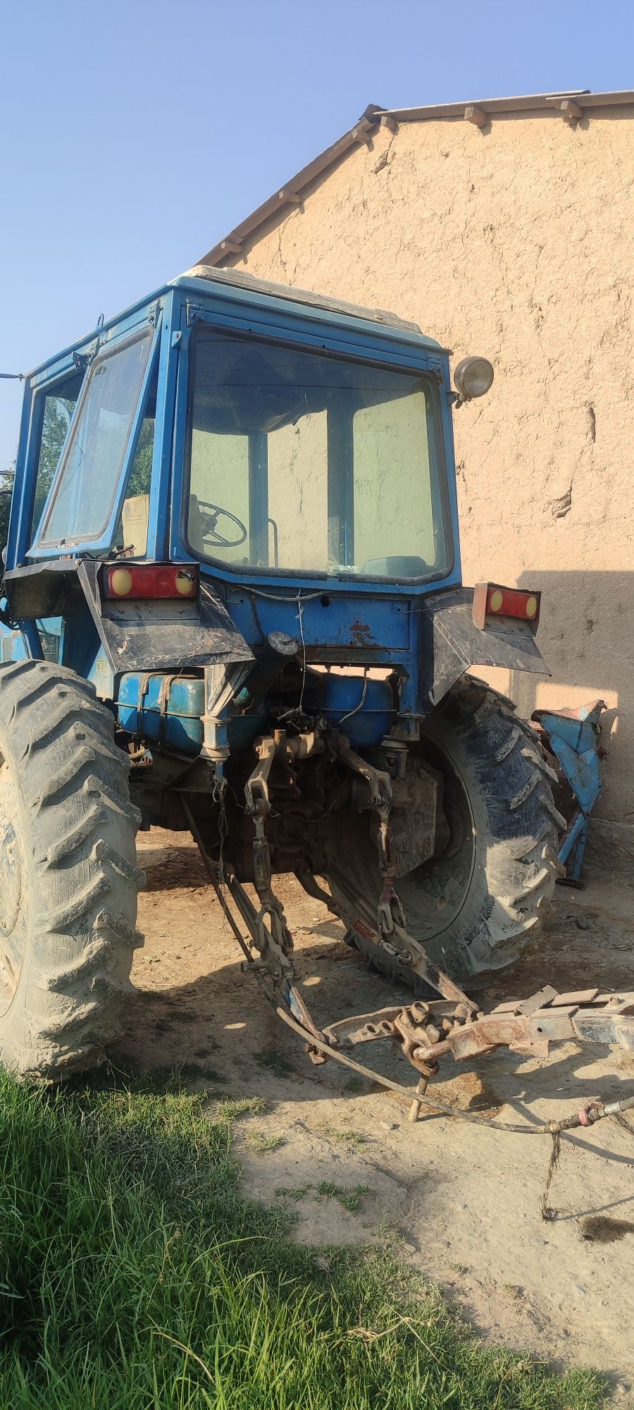 Traktor Belarus 80 UCH KALSO