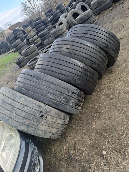 Vand 1 sau 2 sau 4 anvelope 385 65 22.5 bune fara defecte