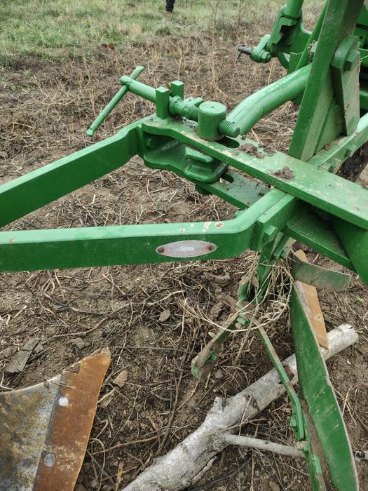 Plug ,prășitoare și cutii azotat