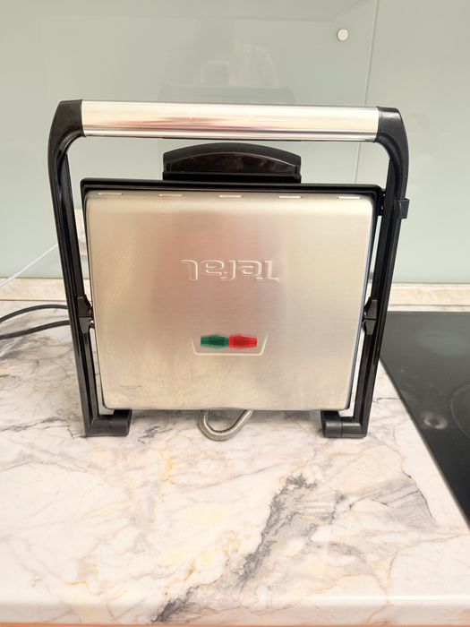 Продам гриль в отличном состоянии