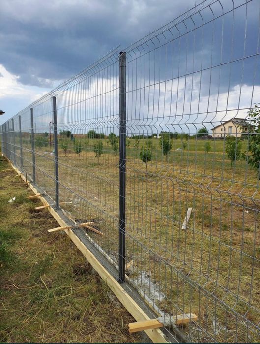 Construim garduri din plasa bordurata