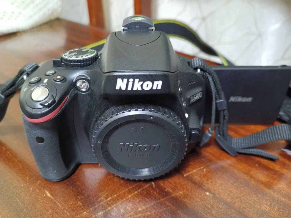 Nikon D5100 + 2 объектива и комплект