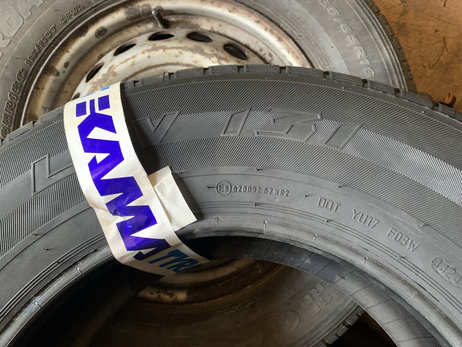 Продам шины 225/70/15с