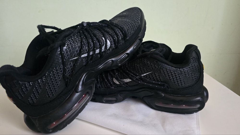 Nike air max plus utility