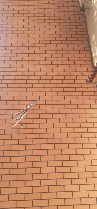 Кладка балкона.  Balkonga ĝisht teramiz