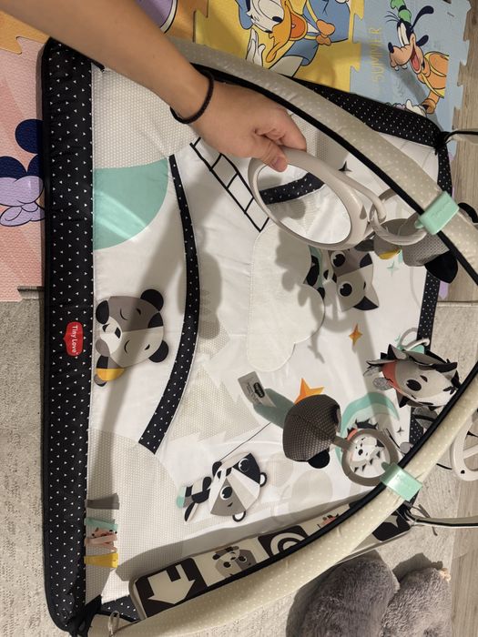 Активна гимнастика TINY LOVE