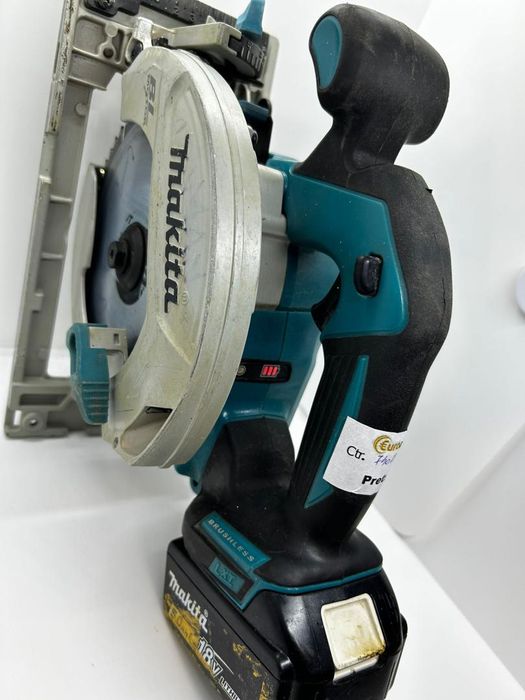 Makita DHS680 Fierastrau circular manual -P-