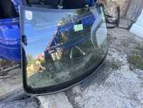 Челно стъкло за Golf 4 хечбек