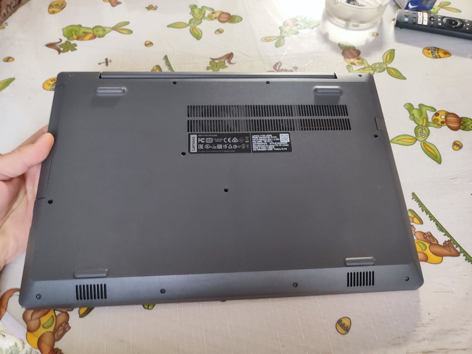 Lenovo v130 i3-7020U 2.30 GHz