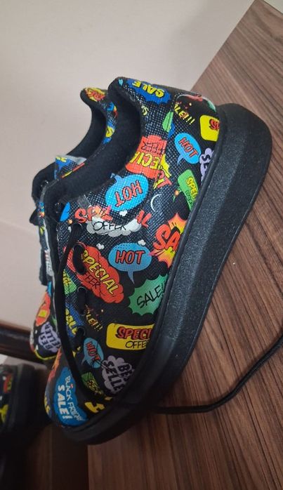 Сникърси с Комикси Нови.