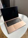 MacBook Air 13” Retina 2020 - Intel i5, 8GB RAM, 250GB SSD