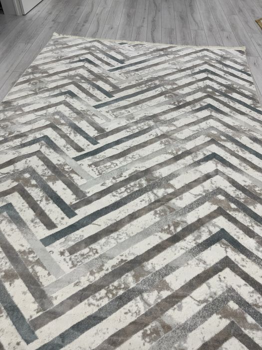 Продам ковер натуральный разм 2,5*3,5