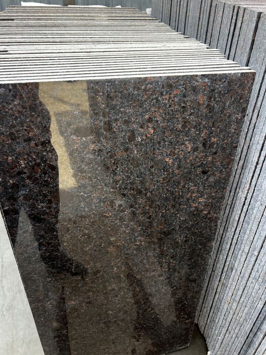 Tan braun granit xindiston Тан браун гранит оптом, Tan Brown Индийский