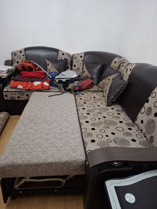 Coltar living extensibil din piele