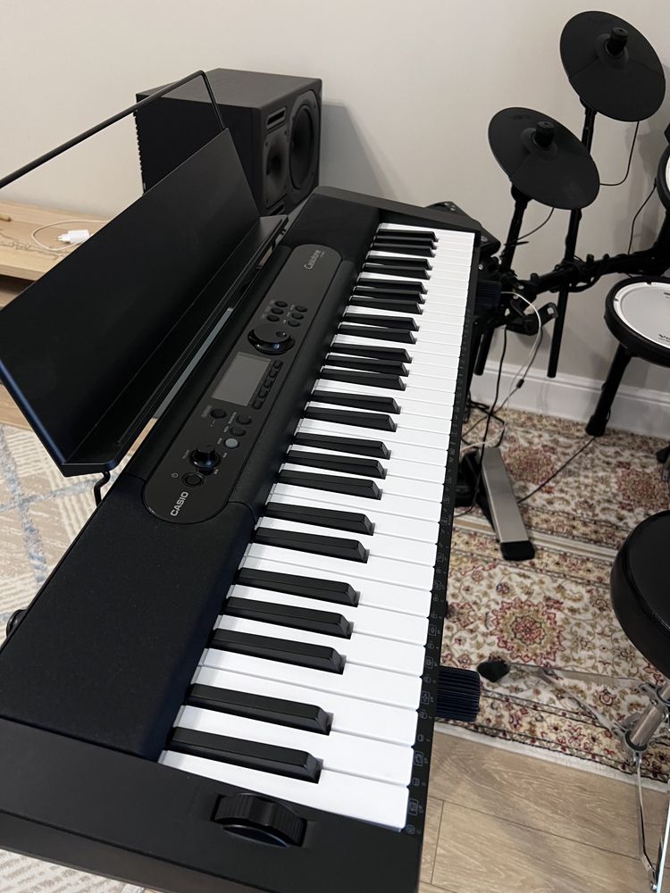Клавишный синтезатор Casio CT- S400/410